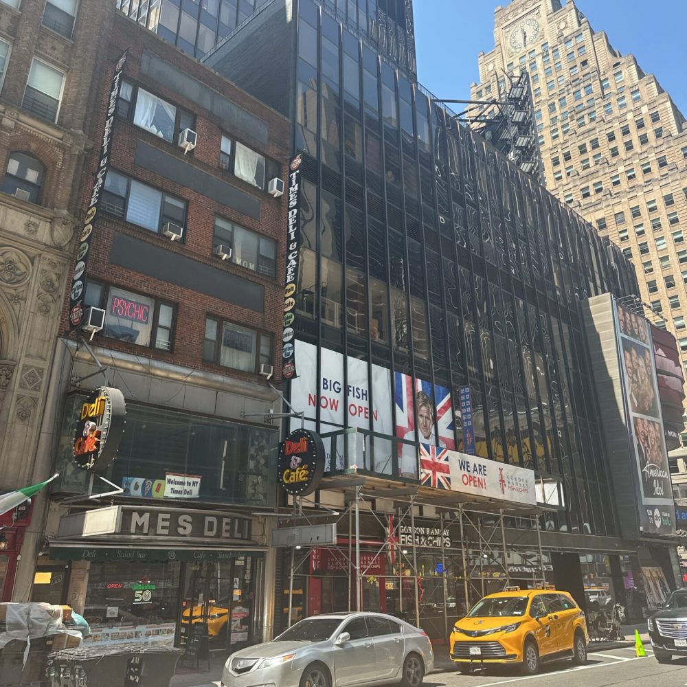 Sidewalk shed in place at a Manhattan building