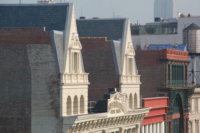 Scholastic Headquarters roof facade