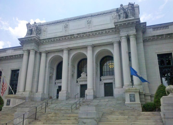 Connecticut State Library and Museum - Entrance