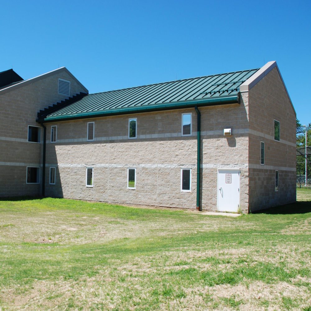 The rehabilitated enclosure looks bright and clean, while protecting inmates and staff from harmful water infiltration