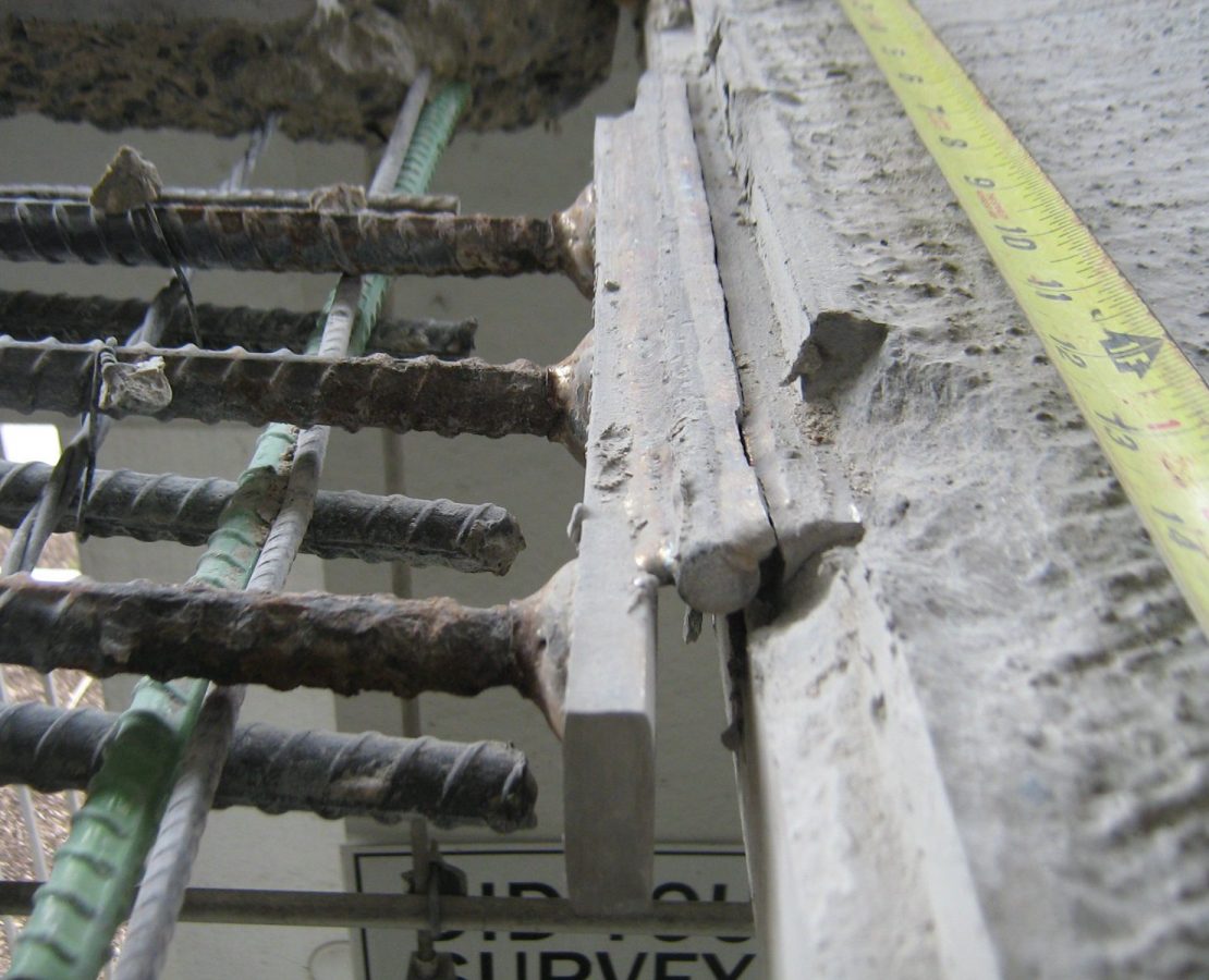 Connection fracture from high slug position.